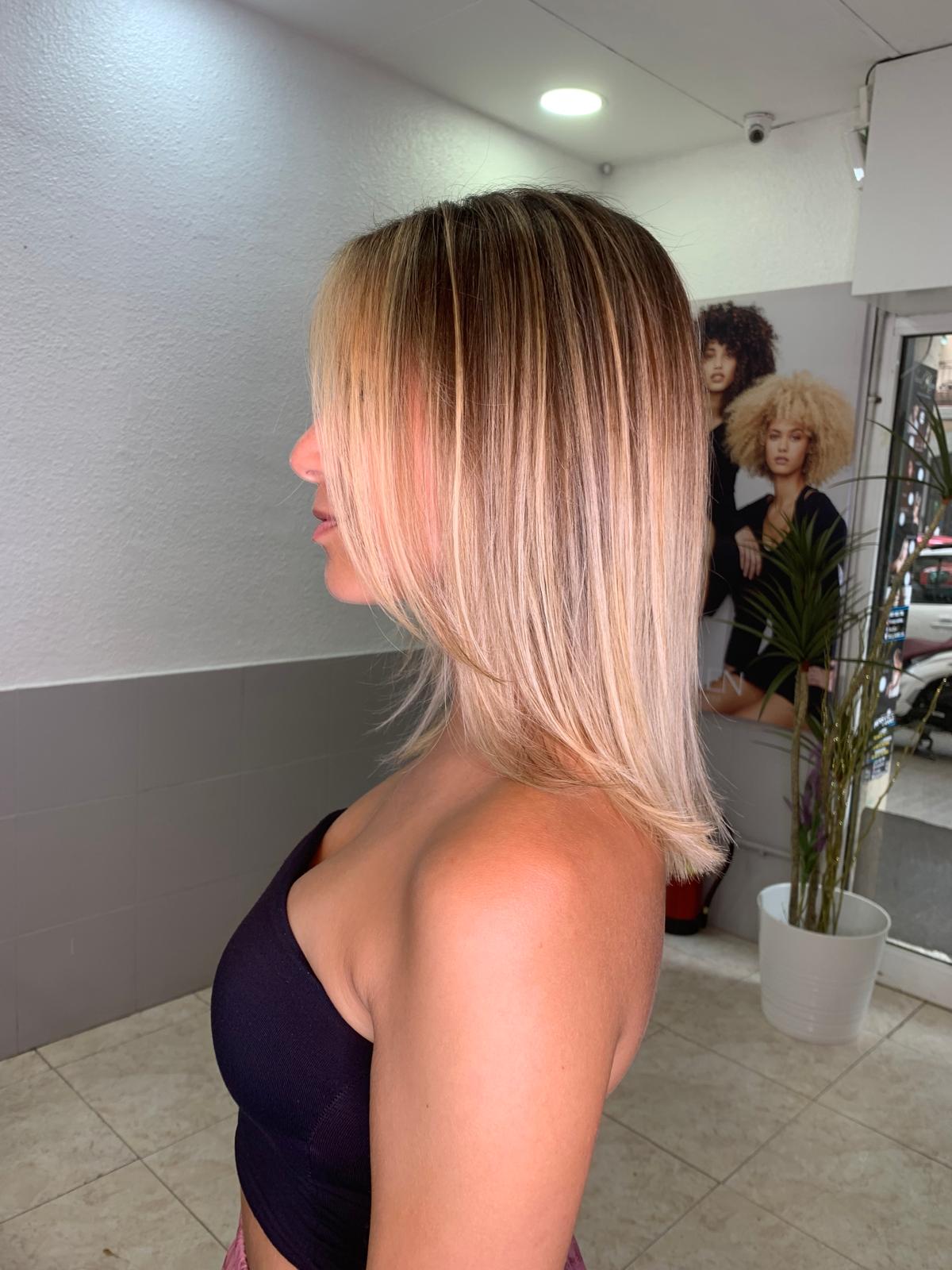 Balayage rosa en D'Raggio Estilistas Barcelona